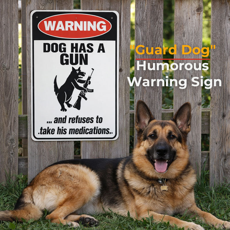 Warnung: Schild mit einem Hund und einer Katze, die eine Pistole halten