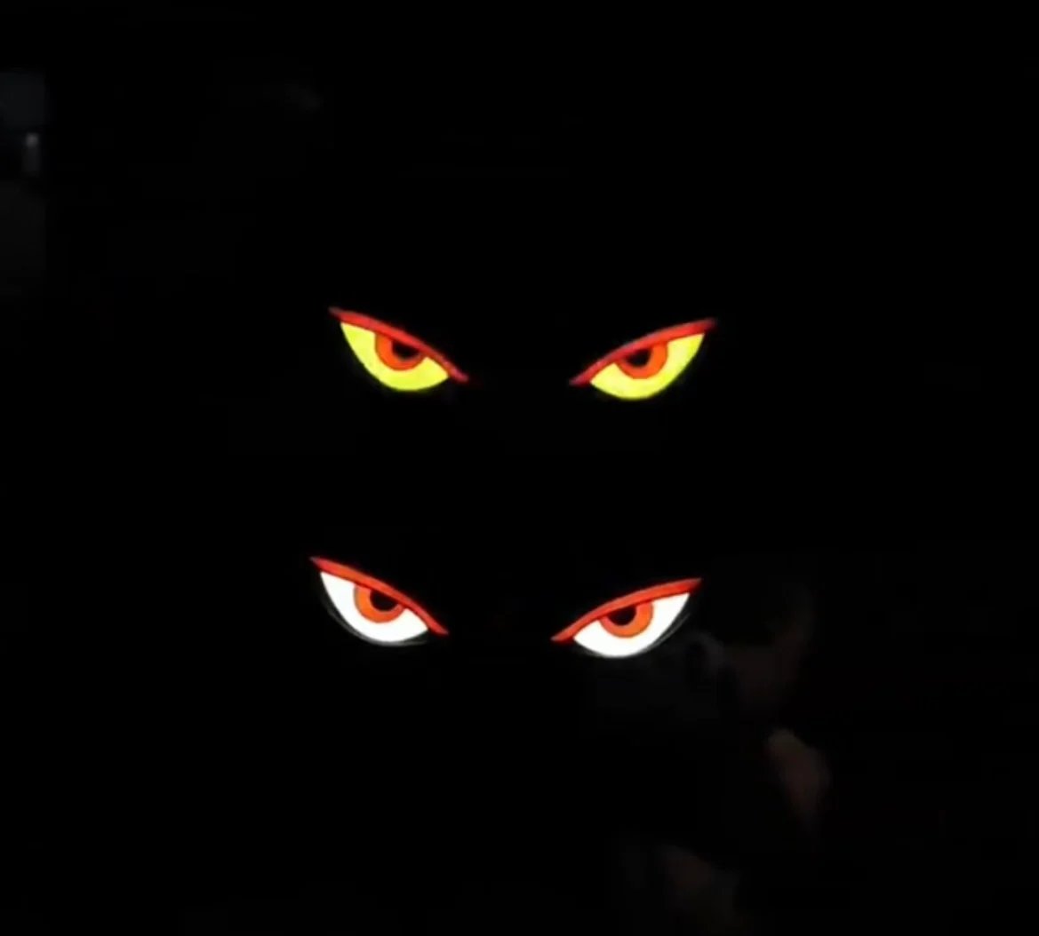 „Solar Demon Eye“ LED-Fensterleuchte für das Auto